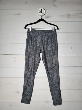 HUK Camoflage Leggings Gorpcore Fishing Activewear.